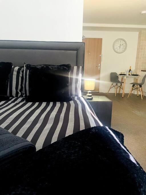 Appartamento #215 1 Bed Serviced